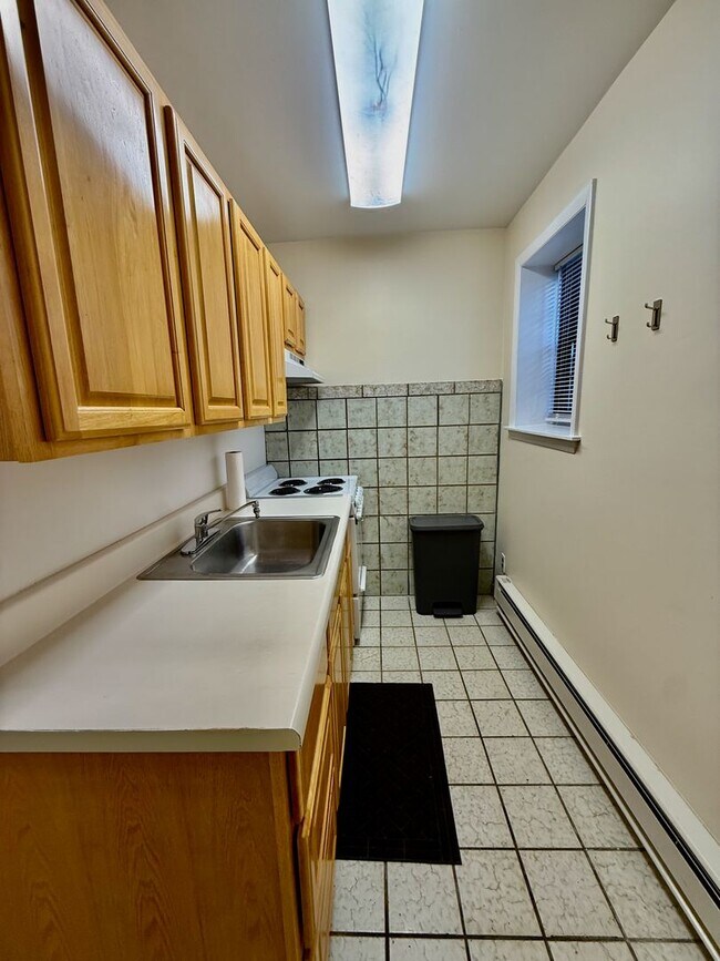 Photo - 2528 Christian St Unit 3rd Floor