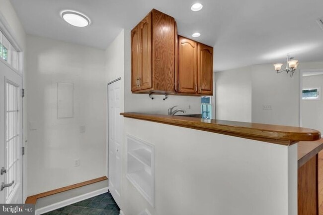 Photo - 107 Winchester Ave