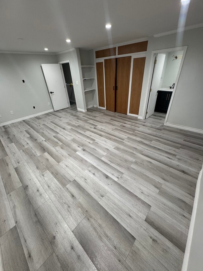 Photo - 6631 Heliotrope Ave