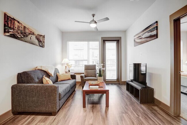 Photo - 120 W CityLine Dr Apartment Unit ID1035191P
