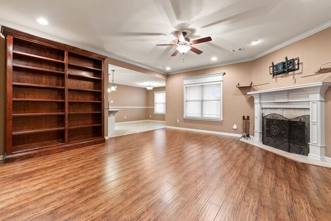 2009 Ingleside Dr