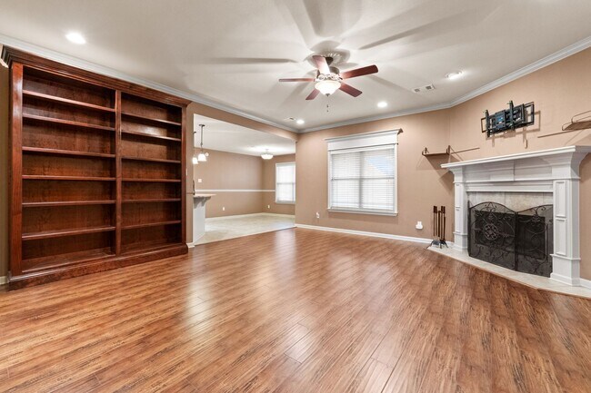 Photo - Ready for lease!