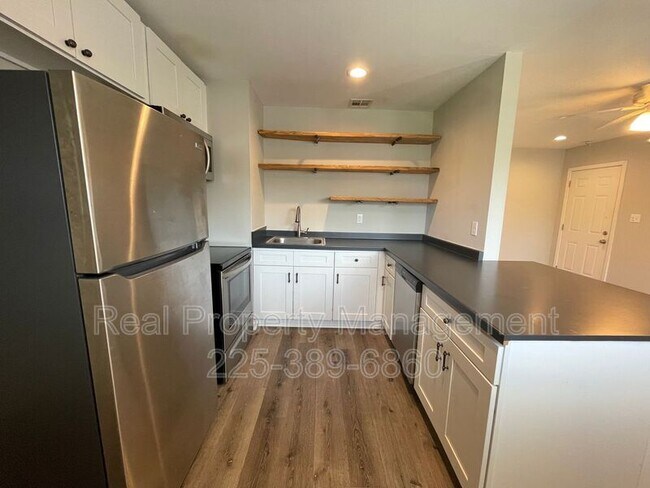 Photo - 1137 W Chimes St Unit 6