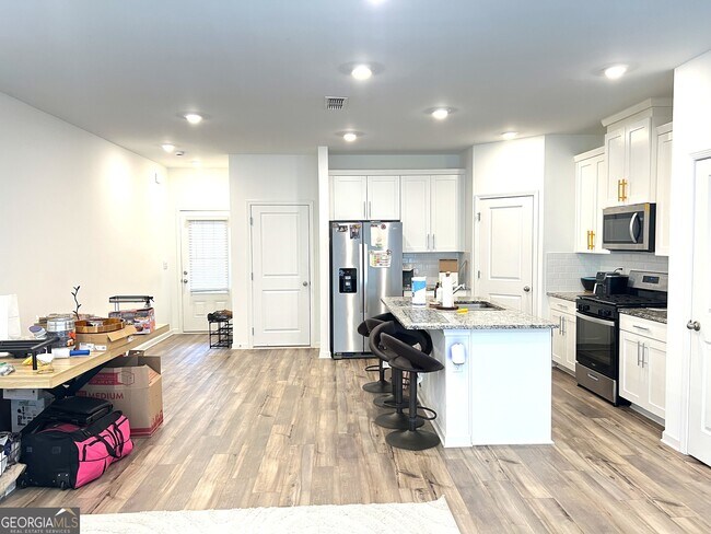 Photo - 205 Bald Ave