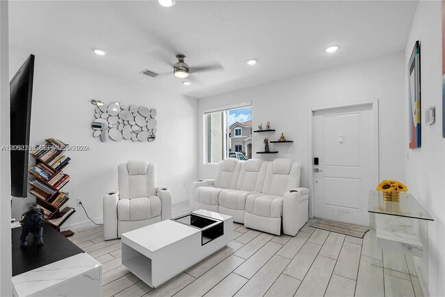 Photo - 1042 SE 23rd Terrace