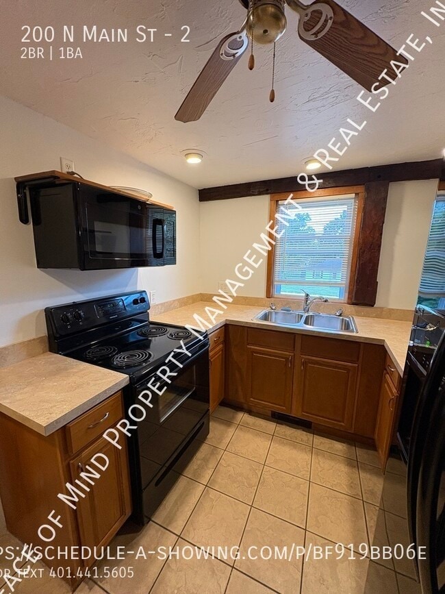 Photo - 200 N Main St Unit 2