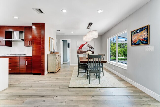 Photo - 2291 SE 15th St