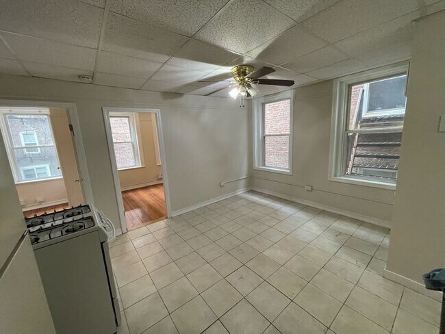 Photo - 62 N Margin St Unit 3R