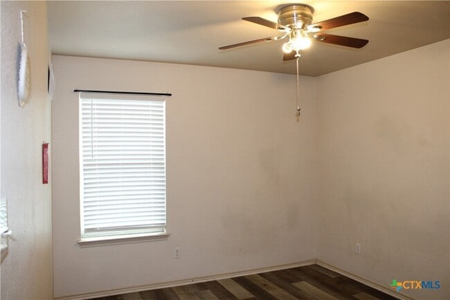 Photo - 415 E 4th Ave