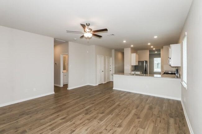 Photo - 401 San Miguel Crk Dr