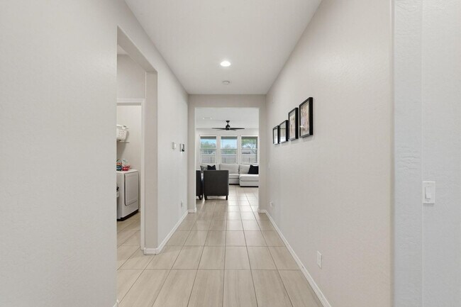 Photo - 392 S 194th Ln