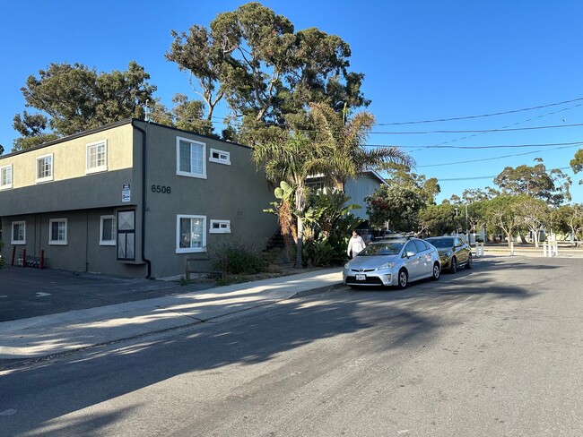 Building Photo - 6506 Sabado Tarde Rd Unit 6506 Sabado Tarde Rd 4 Rental