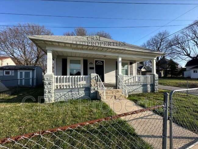 Photo - 414 W King St