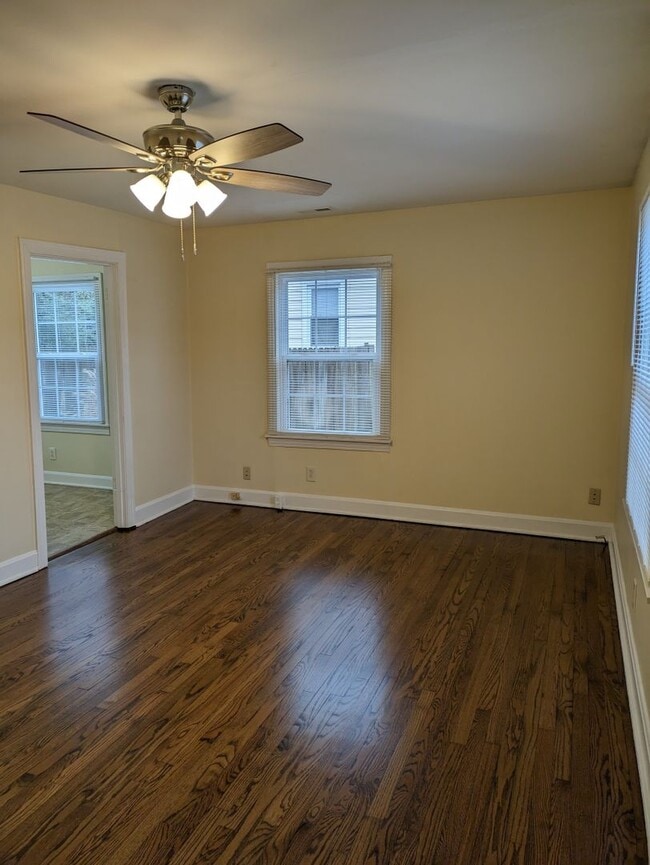 Photo - Great 2 Bedroom Home For Rent Near The Library!