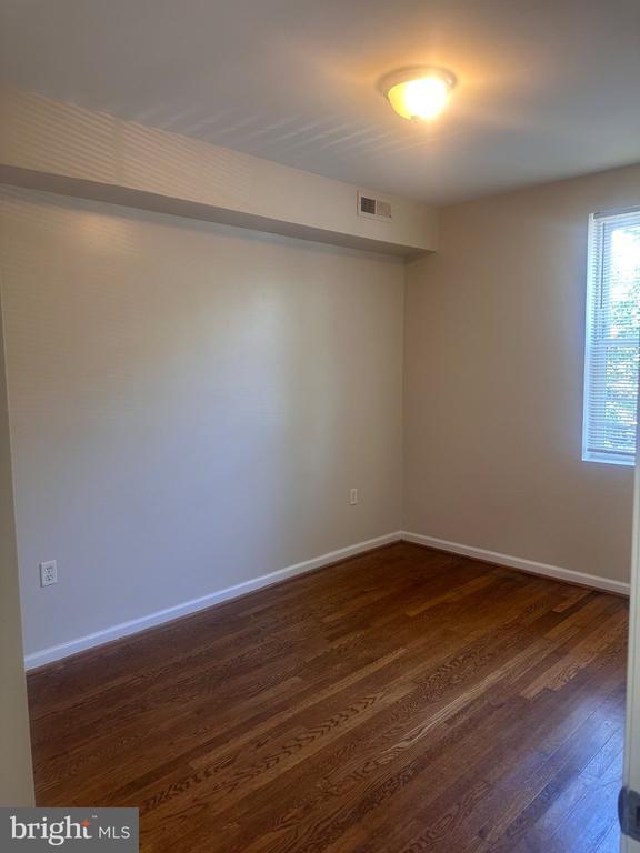 1913 Rosedale St NE Unit 1