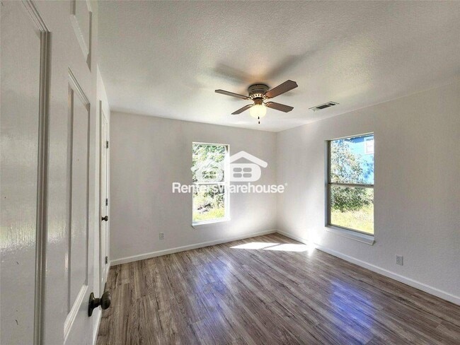 Photo - 2706 Berry St