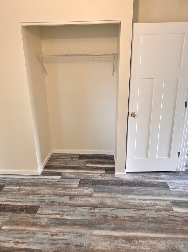 Photo - 530 Front St Unidad 2