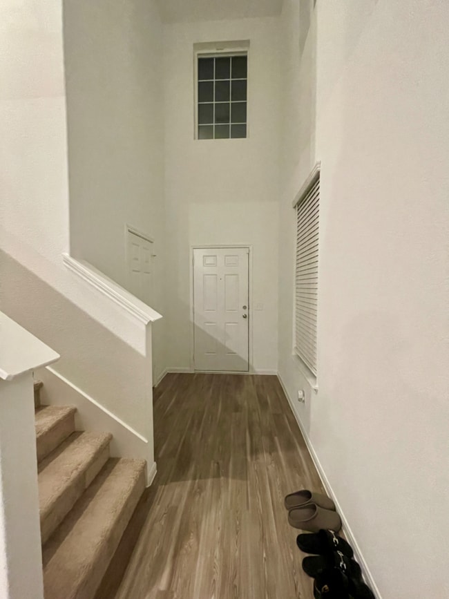 Entrada principal - 7314 Madison Commons Ln