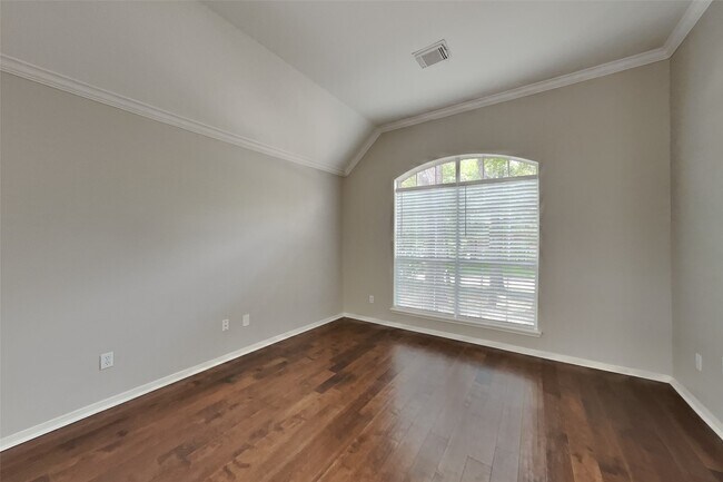 Photo - 18 Vista Mill Pl