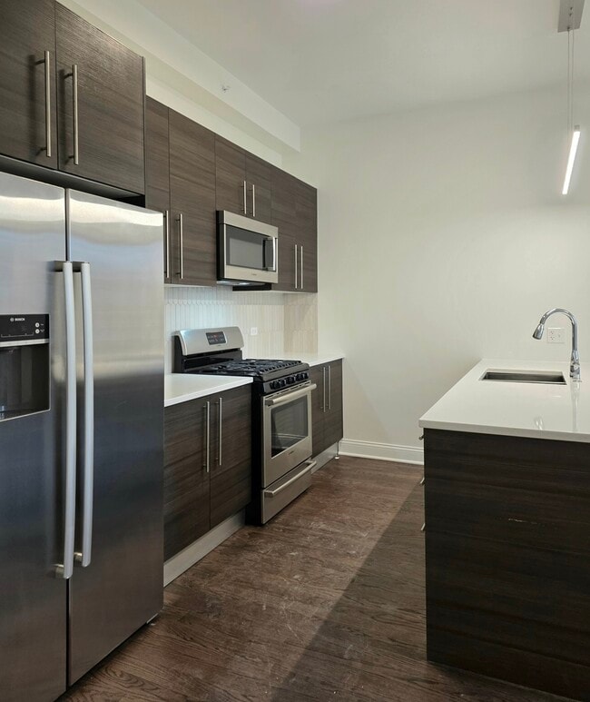 Photo - 1537 N Orleans St Unit 5F