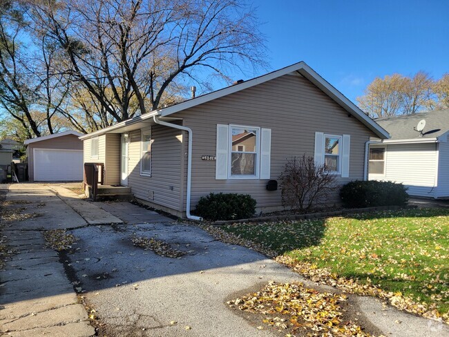 Building Photo - 16814 Highview Ave Rental