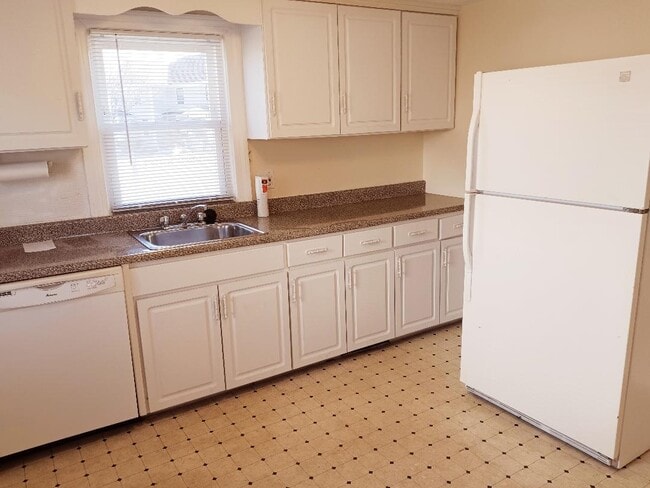 Photo - 188 Lexington St