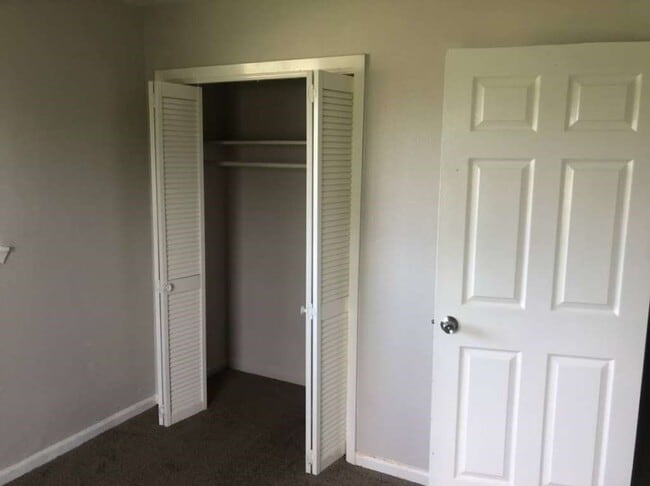 Building Photo - 306 Tennyson St