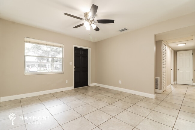 Photo - 5624 92nd Terrace N