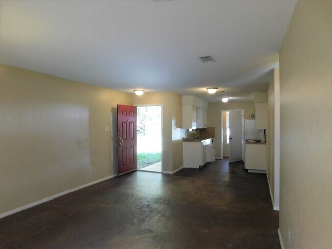 Photo - Ng Properties (811 Ramble Ln) Apartamento Unidad B