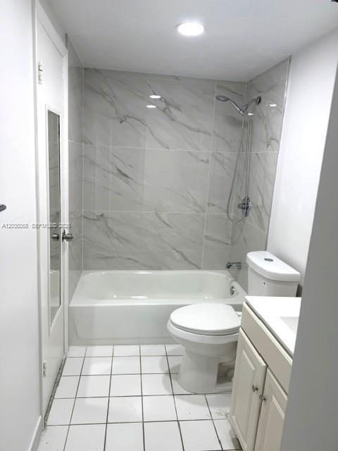 Photo - 3640 NW 9th St Unit 302