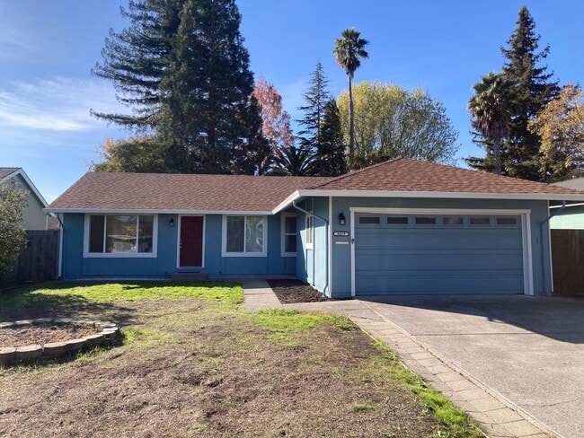 Photo - 8419 Lakewood Ave