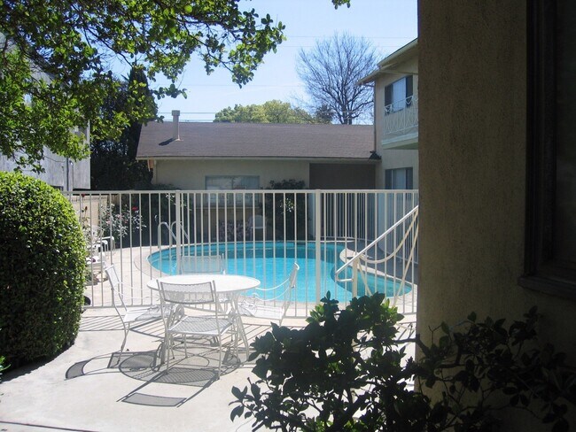Photo - 13950 Sherman Way Unit 4