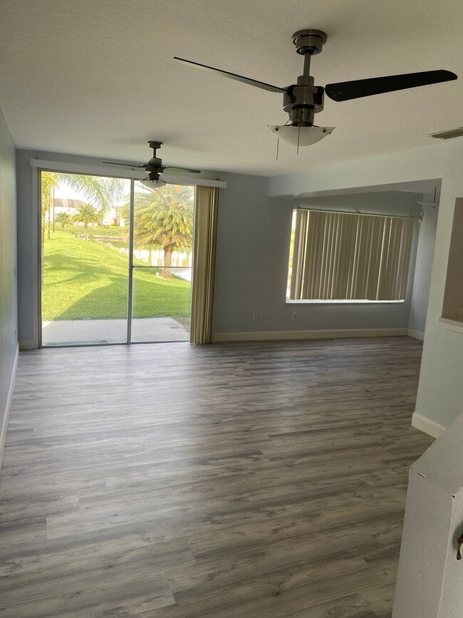 Photo - 1335 Washington Palm Loop Unit 1335 Washington Palm Loop By Owner