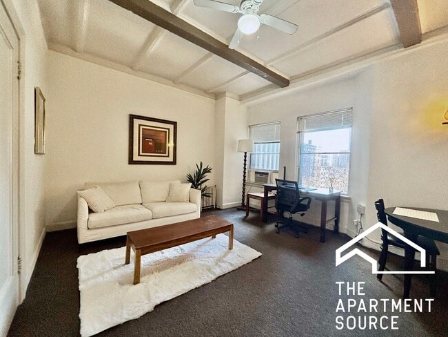 Building Photo - 1220 N State Pkwy Unit F