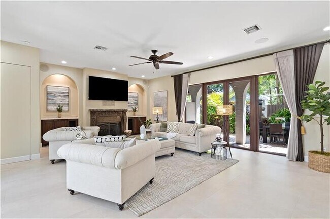 Photo - 1312 SE 2nd Ct