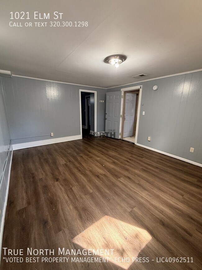 1021 Elm St