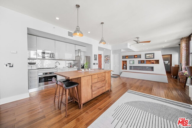 Photo - 460 S Spring St Unit 1205