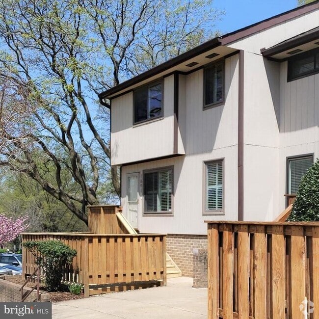 Building Photo - 1691 Westwind Way Rental
