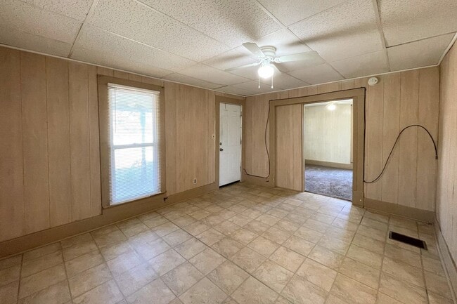 Photo - Spacious 1 Bed 1 Bath House