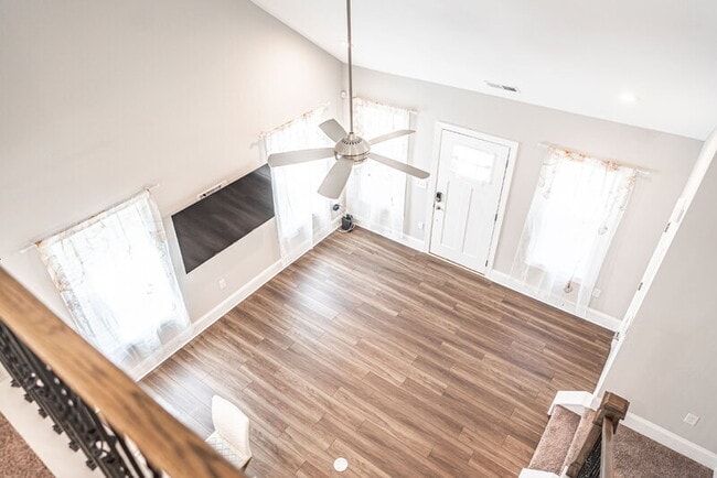 Photo - 315 Mashie Ct
