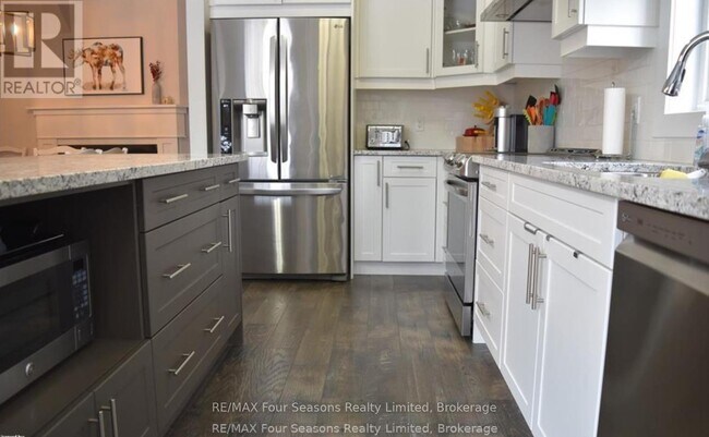 Photo - 309 Yellow Birch Cres