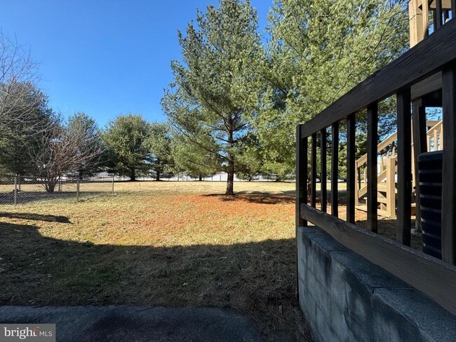 Photo - 305 Charring Cross Dr