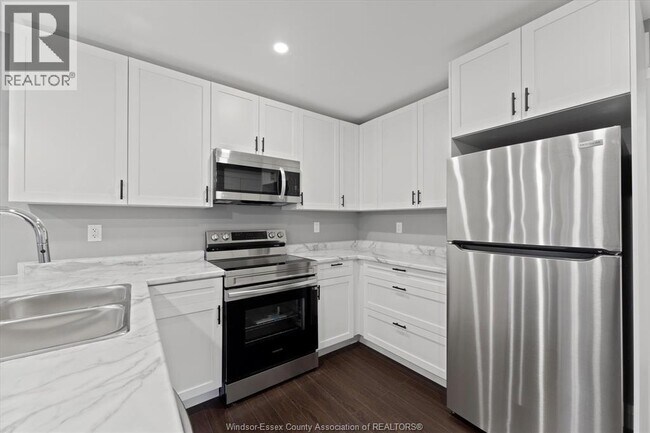 Photo - 1147 Hickory Rd