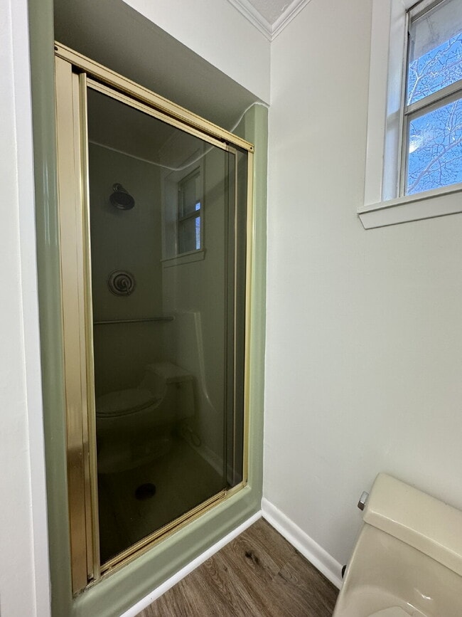 Photo - Effortless living at its finest in Conroe.... Unidad B
