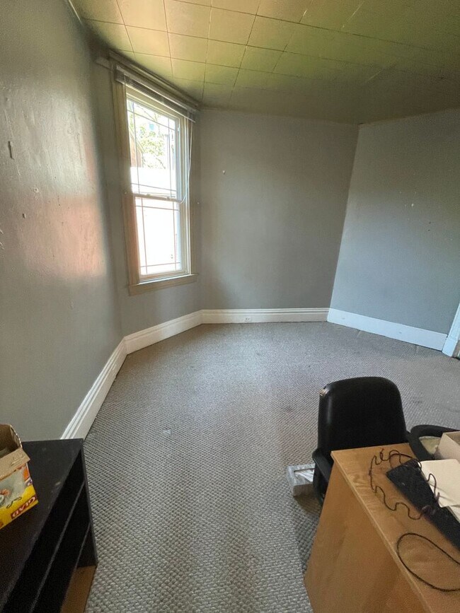 Photo - 275 N Dithridge St Unidad #02