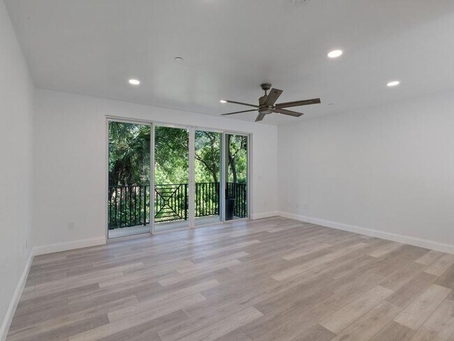 Photo - 417 Juno Dunes Way