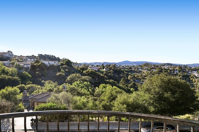 Photo - 3817 Naughton Ave