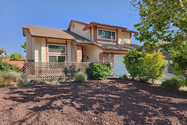 Building Photo - Great Two Story 3BD, 2.5BA Plus Bonus Room... Rental