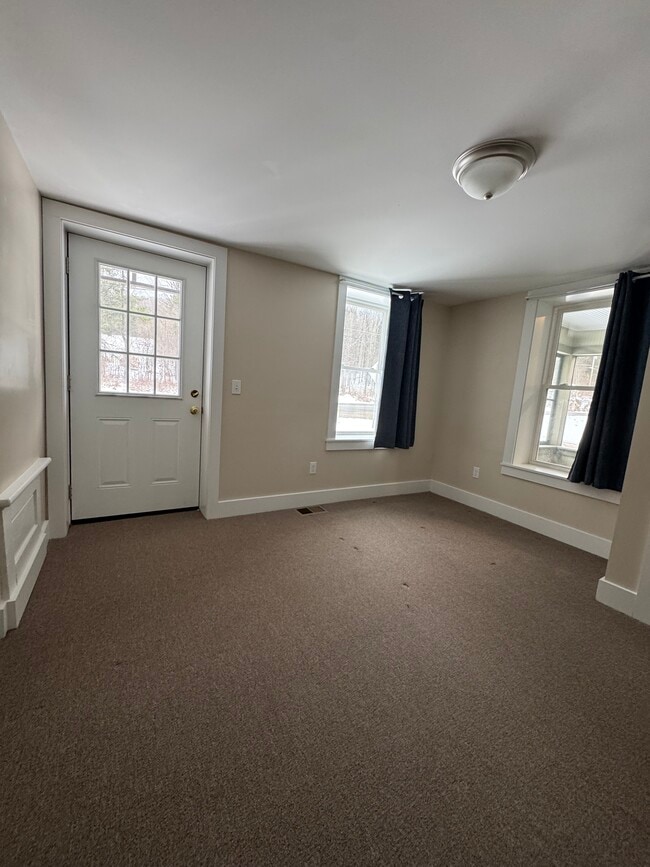 Photo - 14 Tatro Rd Unidad 2 - Apt