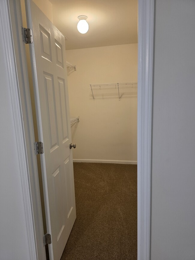 Photo - 103 Five Oaks Ct